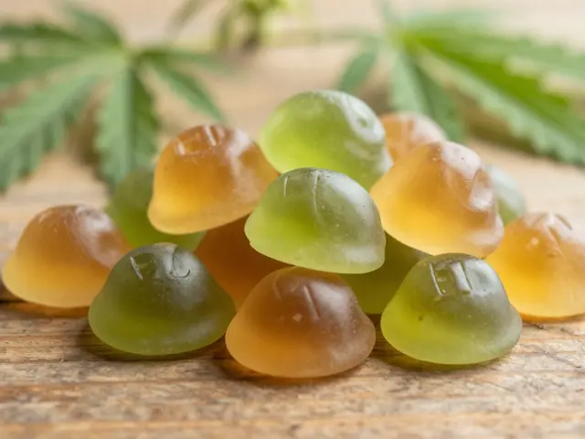 Sind HHC-Edibles potent? Wirkstärke von HHC-Gummis im Vergleich zu H4CBD und THC